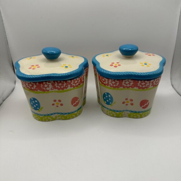 Temp-tations by Tara set of 2 retired “Old World” Easter  10 oz covered dishes - Picture 1 of 6